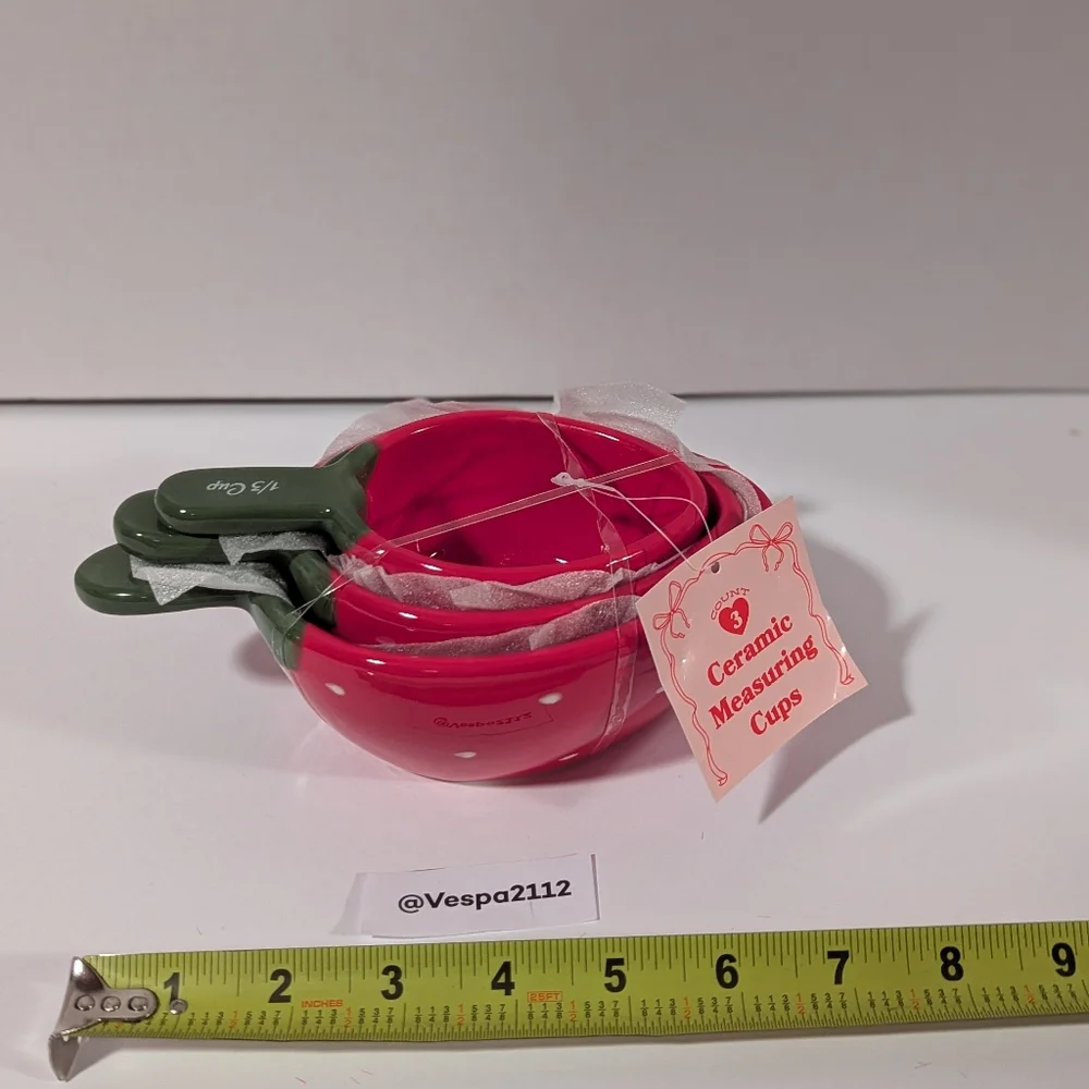 Target Bullseye Playground Summer Strawberry Measuring Cup 3 Pc Strawberries